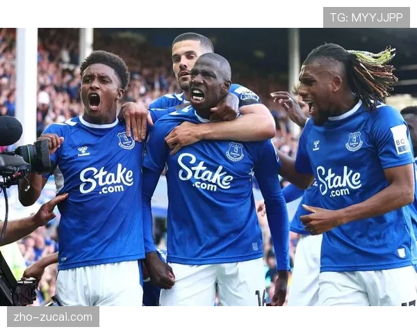 英超战术格局趋向扁平化 中游球队借定位球与反击挑战传统秩序